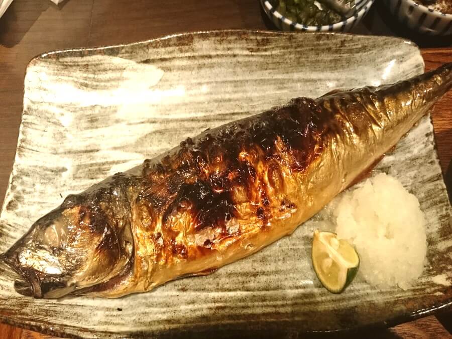 美味しそうに焼けた焼き魚